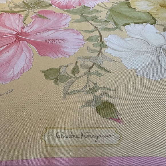 Authentic Salvatore Ferragamo Scarf - Picture 6 of 10
